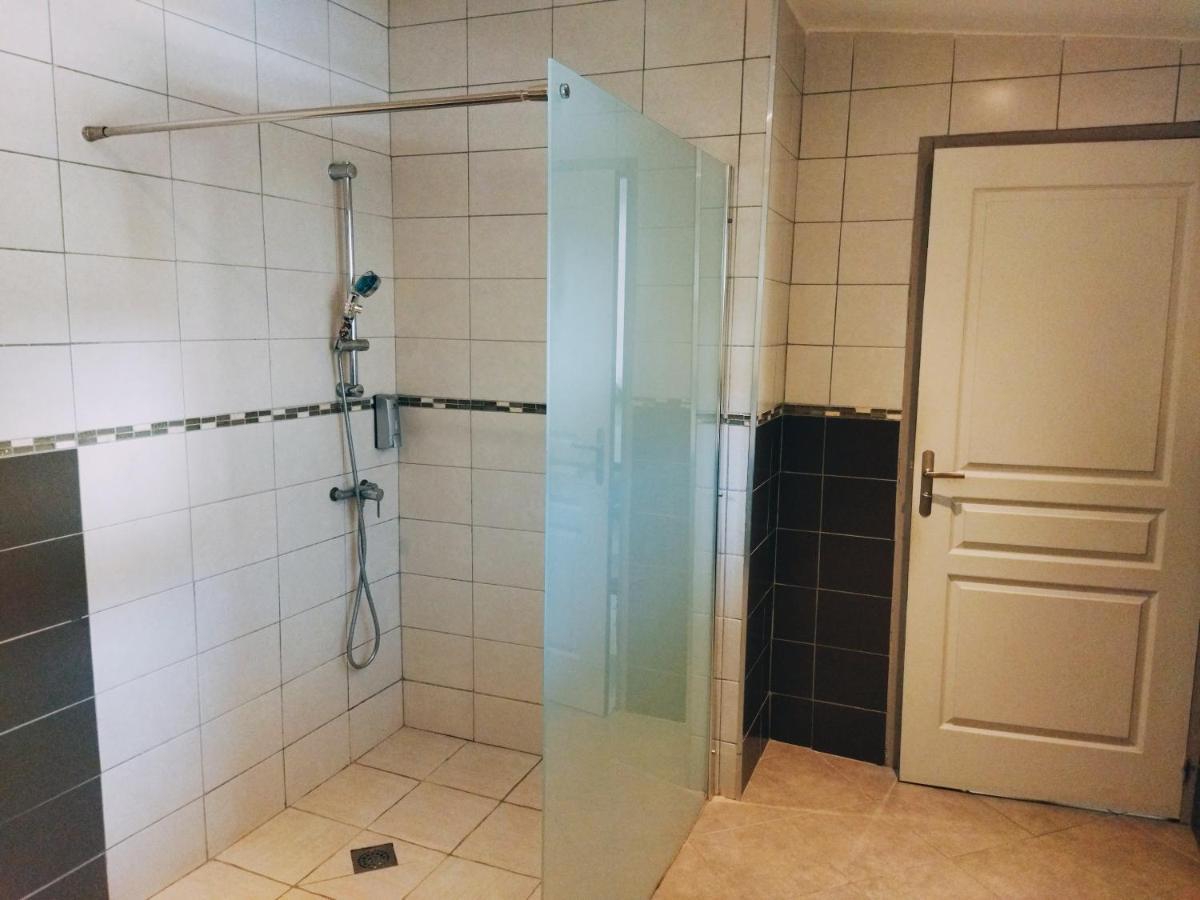Aur Blan - Chambres Le Somail Buitenkant foto